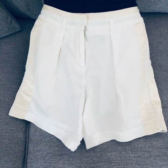 Roberto Cavalli Elegant White Women's Bermudas - Picture 4 of 12